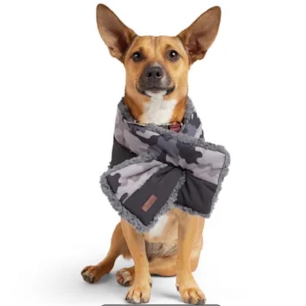 NWT Camo Sherpa dog scarf XS/S